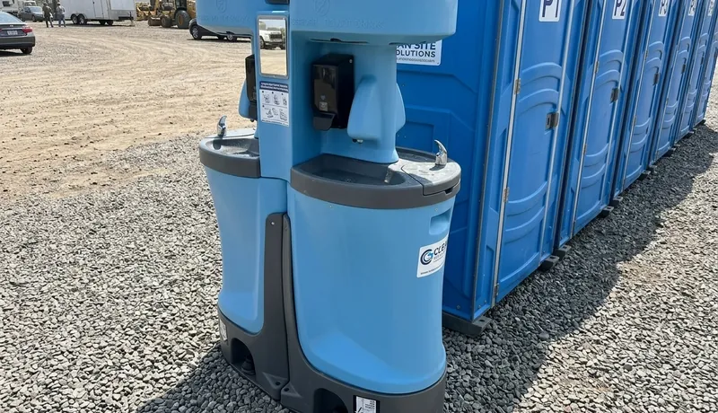 Portable Urinal Station